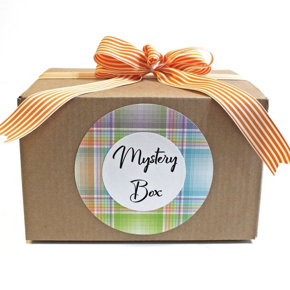 EMPTY GIFT BOX ONLY - Must be bundled & purchased with Infant Mystery Box - Picture 1 of 3